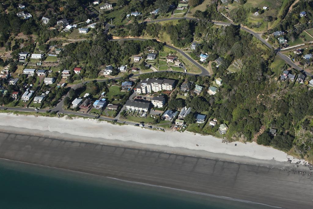Апарт отель The Sands Waiheke Onetangi Экстерьер фото